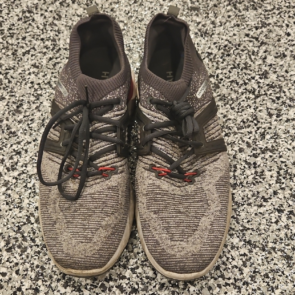 Men's Gray Athletic Shoes